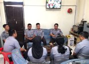 Tinjau Kinerja dan Evaluasi Bulanan, Kalapas Sampit Rapat Bersama Jajaran Tata Usaha