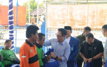 Sekjen DPP PAN Eko Patrio Hadiri Pembagian Sembako Bersama Kader PAN Kalteng