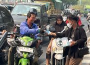 BEMKA Kalteng Bagikan Masker Gratis di Tengah Kabut Asap Karhutla