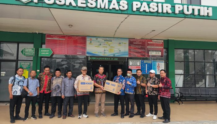 Komisi III DPRD Kalteng Salurkan 3.000 Masker di Kabupaten Kotawaringin Timur